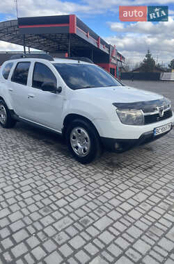 Внедорожник / Кроссовер Dacia Duster 2010 в Новояворовске