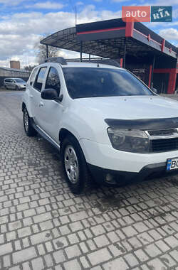 Внедорожник / Кроссовер Dacia Duster 2010 в Новояворовске