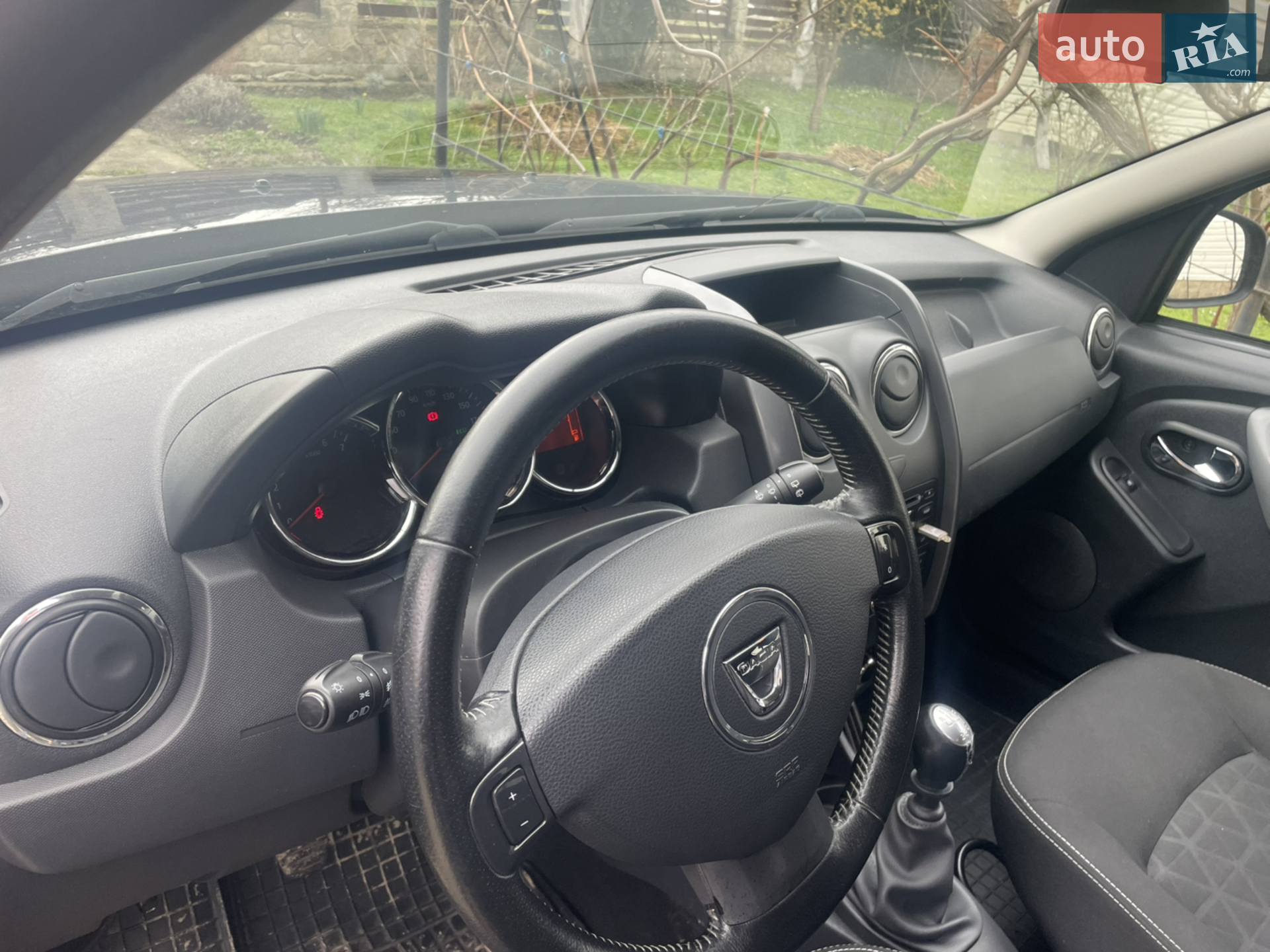 2015 Dacia Duster - мініатюра 8