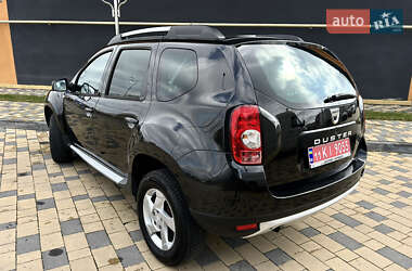 Позашляховик / Кросовер Dacia Duster 2012 в 