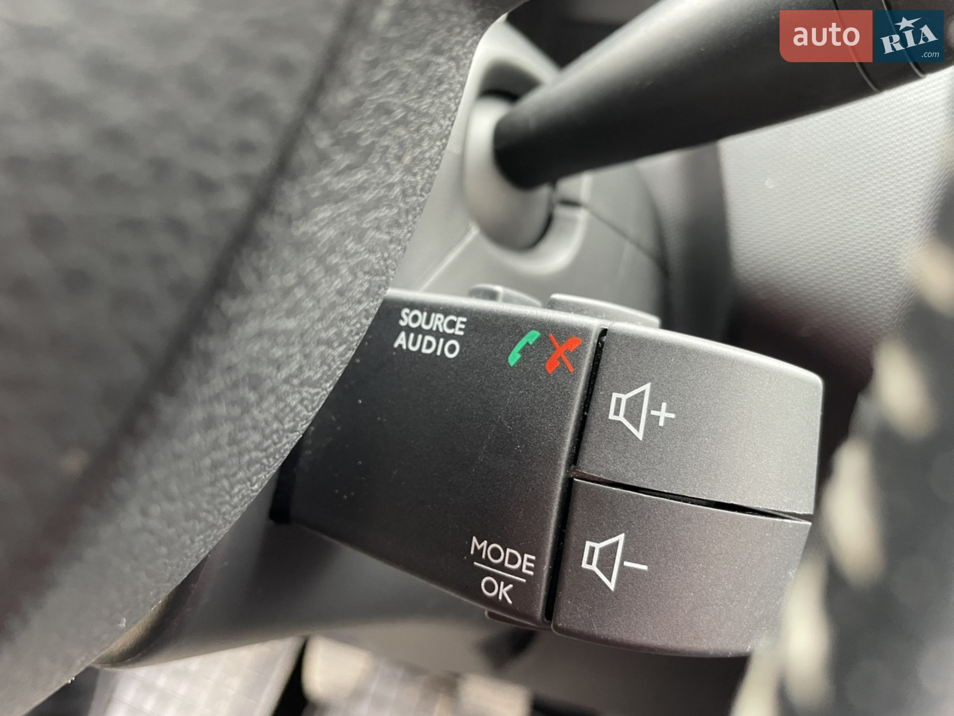2015 Dacia Duster - мініатюра 29