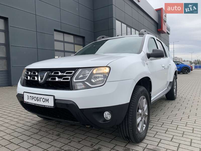 Позашляховик / Кросовер Dacia Duster 2016 в Львові