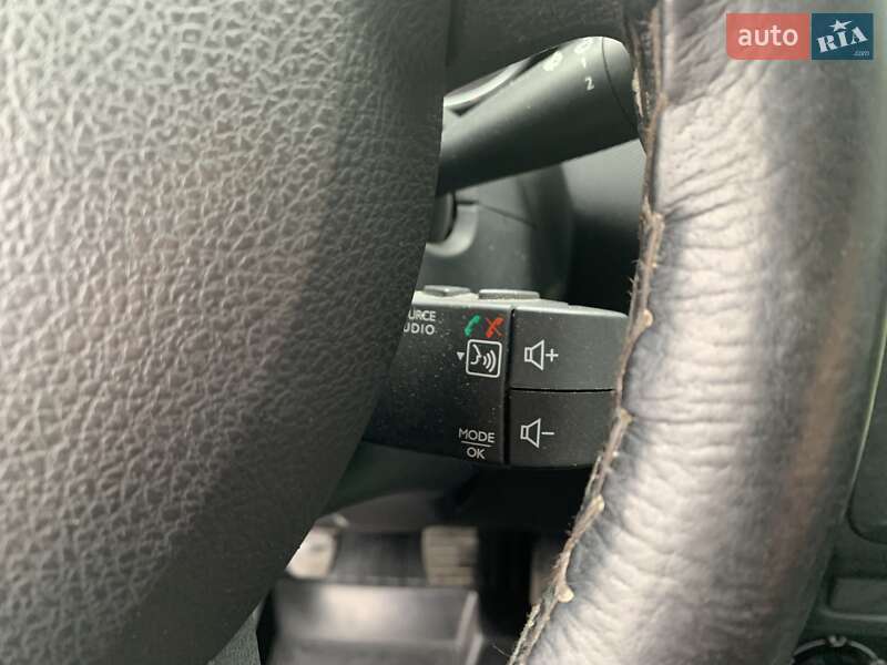 Позашляховик / Кросовер Dacia Duster 2016 в Львові