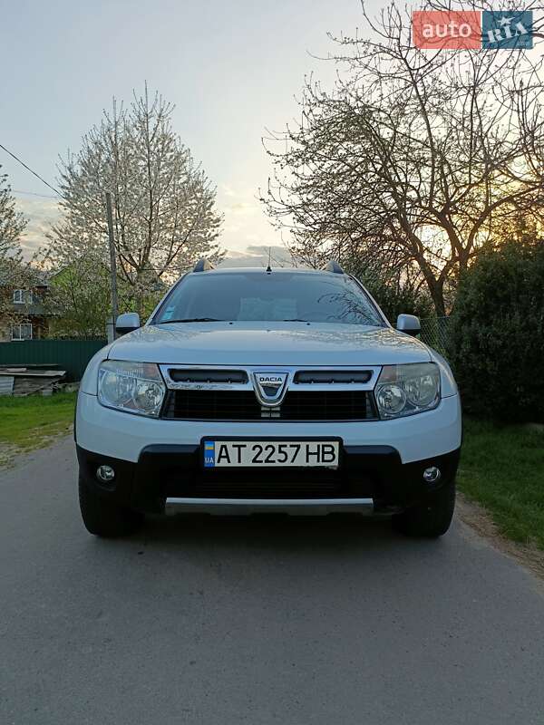 Внедорожник / Кроссовер Dacia Duster 2011 в 