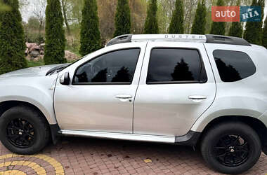 Позашляховик / Кросовер Dacia Duster 2014 в 