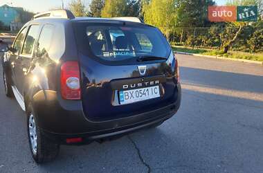 Внедорожник / Кроссовер Dacia Duster 2013 в 