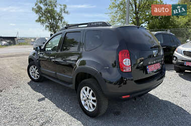 Позашляховик / Кросовер Dacia Duster 2012 в 