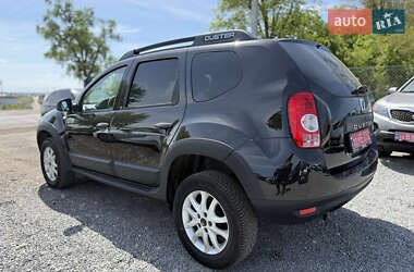 Позашляховик / Кросовер Dacia Duster 2012 в 