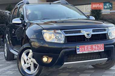 Внедорожник / Кроссовер Dacia Duster 2013 в 