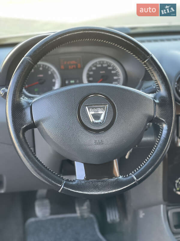 Внедорожник / Кроссовер Dacia Duster 2013 в Стрые