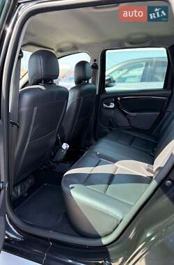 Внедорожник / Кроссовер Dacia Duster 2012 в 