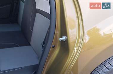 Внедорожник / Кроссовер Dacia Duster 2017 в 