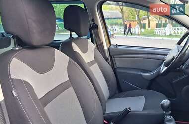 Внедорожник / Кроссовер Dacia Duster 2017 в 