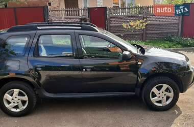Позашляховик / Кросовер Dacia Duster 2011 в 