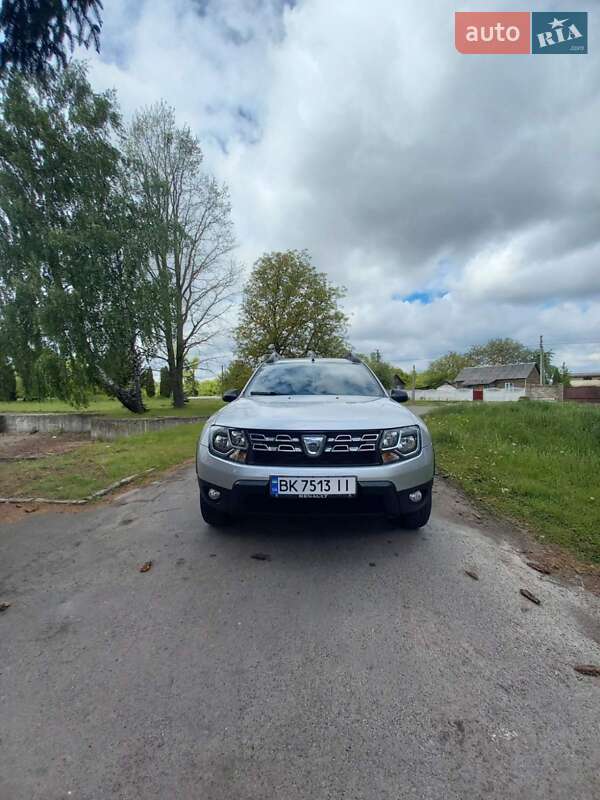 Внедорожник / Кроссовер Dacia Duster 2014 в 