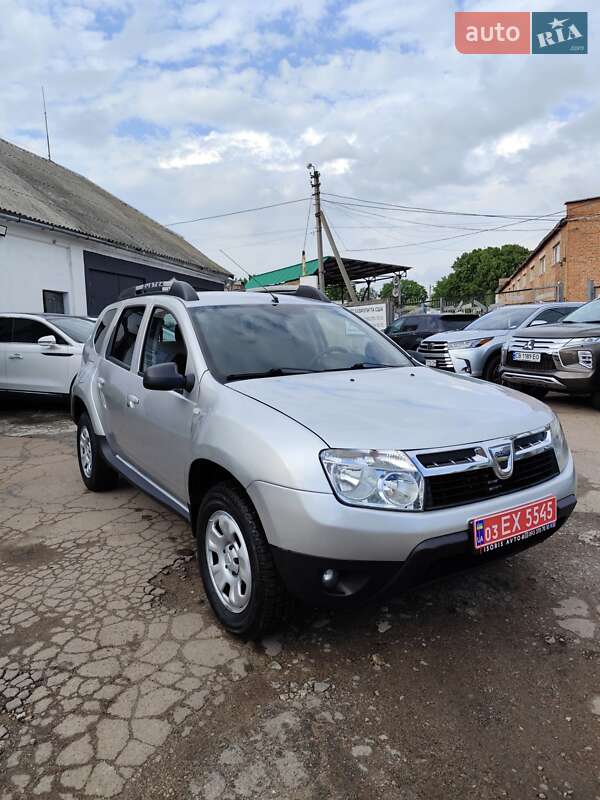 Позашляховик / Кросовер Dacia Duster 2011 в Чернігові