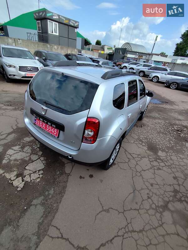Позашляховик / Кросовер Dacia Duster 2011 в Чернігові