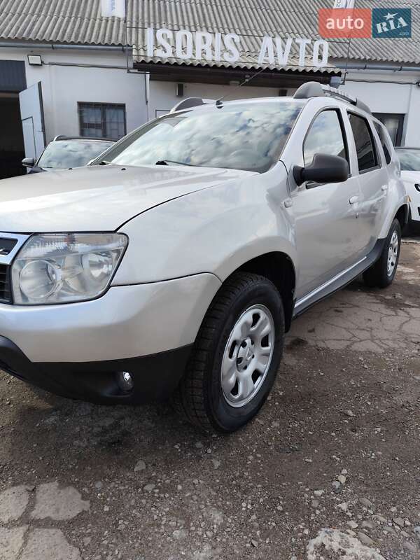 Позашляховик / Кросовер Dacia Duster 2011 в Чернігові