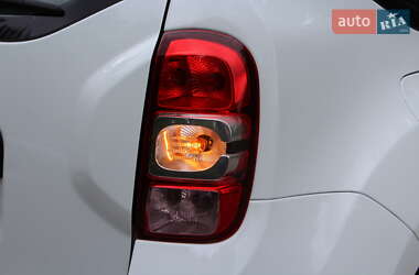 Позашляховик / Кросовер Dacia Duster 2015 в 