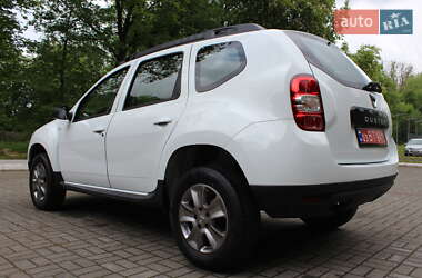 Позашляховик / Кросовер Dacia Duster 2015 в 