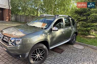 Позашляховик / Кросовер Dacia Duster 2015 в Івано-Франківську