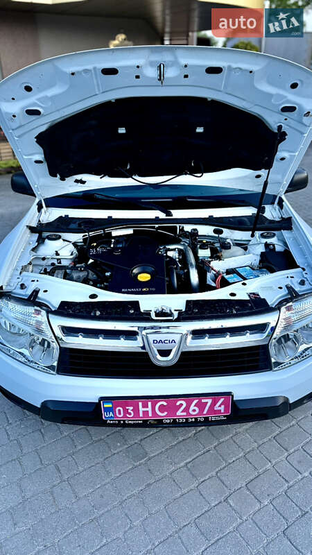 Позашляховик / Кросовер Dacia Duster 2012 в Шепетівці
