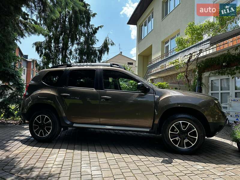 Позашляховик / Кросовер Dacia Duster 2017 в Львові