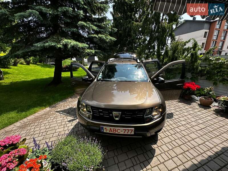 Позашляховик / Кросовер Dacia Duster 2017 в Львові