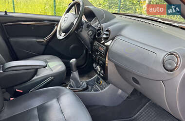 Внедорожник / Кроссовер Dacia Duster 2011 в 