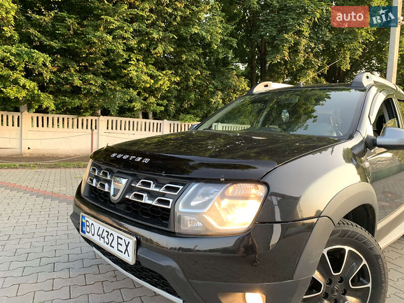 Внедорожник / Кроссовер Dacia Duster 2016 в Теофиполе