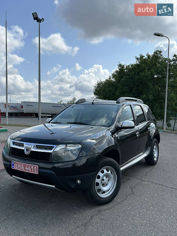 Dacia Duster 2011