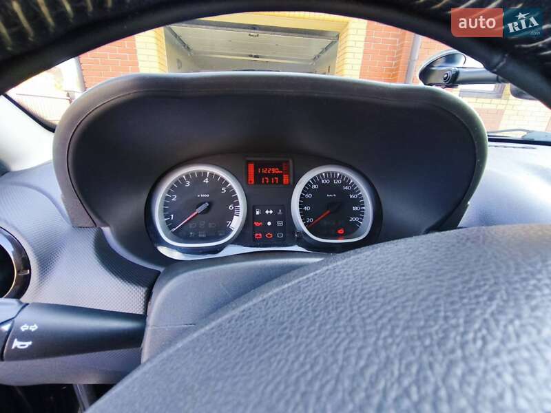 Внедорожник / Кроссовер Dacia Duster 2010 в 