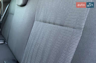 Внедорожник / Кроссовер Dacia Duster 2011 в 