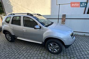 Позашляховик / Кросовер Dacia Duster 2014 в 