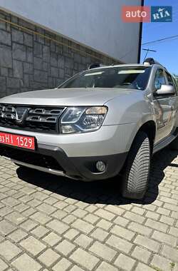 Позашляховик / Кросовер Dacia Duster 2014 в 
