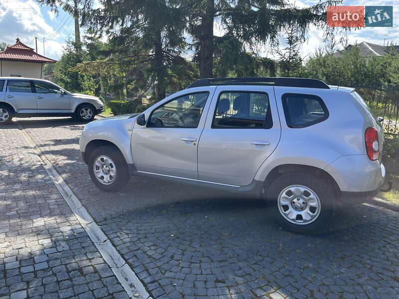 Внедорожник / Кроссовер Dacia Duster 2012 в Золочеве