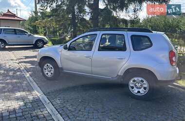 Позашляховик / Кросовер Dacia Duster 2012 в 