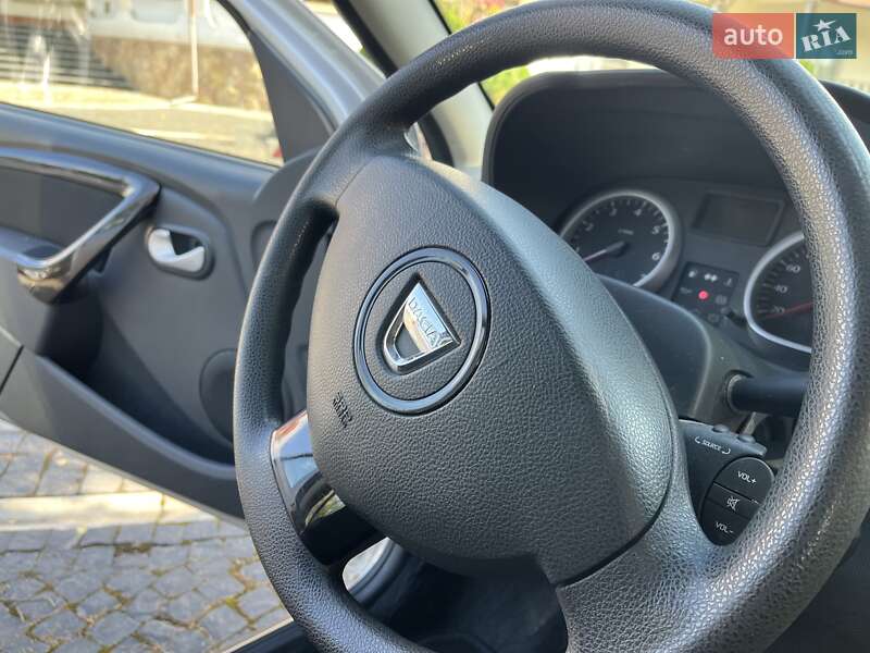 Внедорожник / Кроссовер Dacia Duster 2012 в Золочеве
