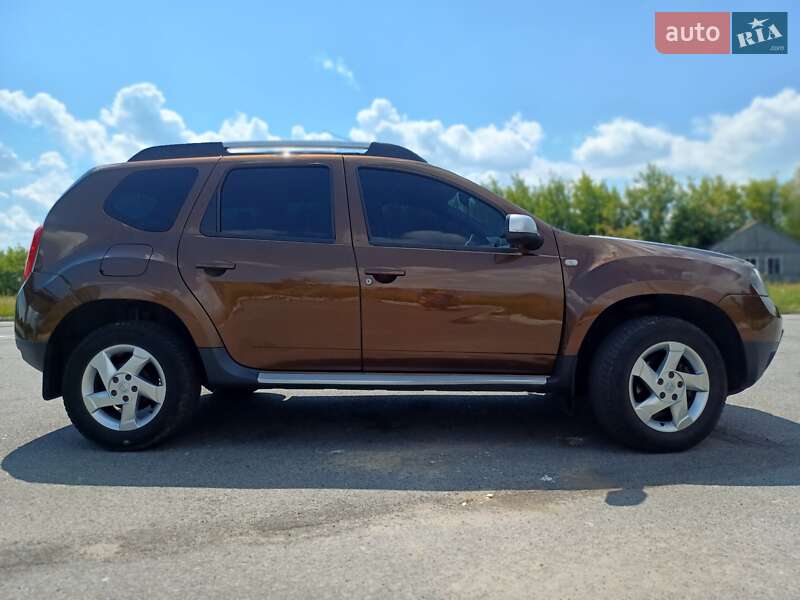 Внедорожник / Кроссовер Dacia Duster 2010 в Мене фото 5 Внедорожник / Кроссовер Dacia Duster 2010 в Мене