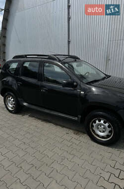 Внедорожник / Кроссовер Dacia Duster 2011 в Косове