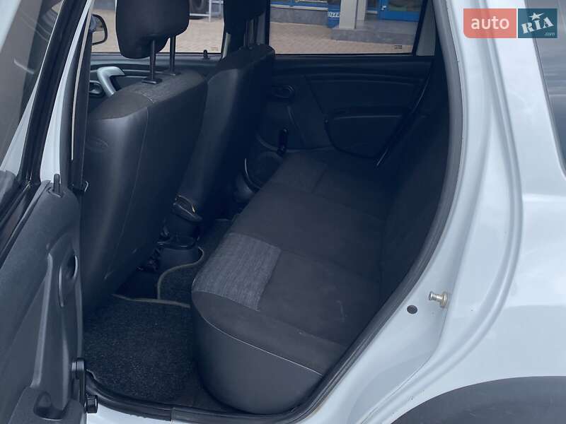 Внедорожник / Кроссовер Dacia Duster 2011 в Николаеве