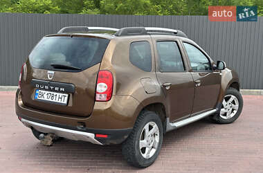 Внедорожник / Кроссовер Dacia Duster 2012 в 