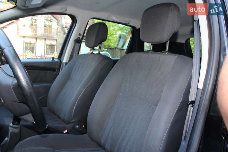 Внедорожник / Кроссовер Dacia Duster 2011 в Трускавце