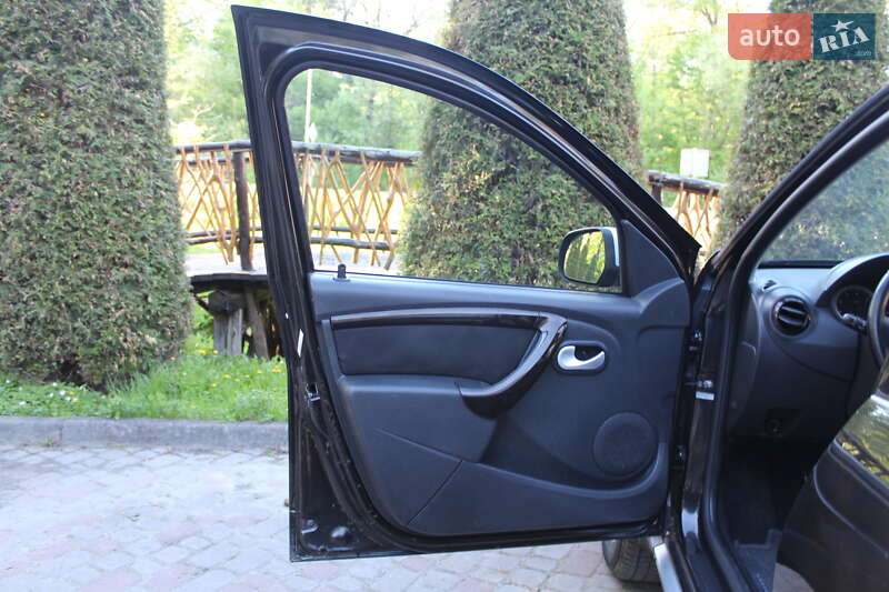 Внедорожник / Кроссовер Dacia Duster 2011 в Трускавце