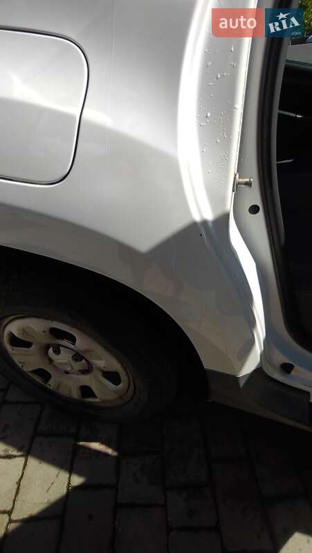 Позашляховик / Кросовер Dacia Duster 2012 в Яремчі