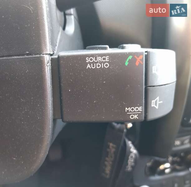 Позашляховик / Кросовер Dacia Duster 2015 в Львові фото 31 Позашляховик / Кросовер Dacia Duster 2015 в Львові