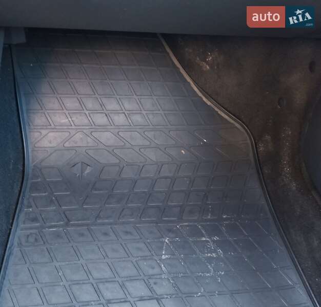 Позашляховик / Кросовер Dacia Duster 2015 в Львові фото 30 Позашляховик / Кросовер Dacia Duster 2015 в Львові