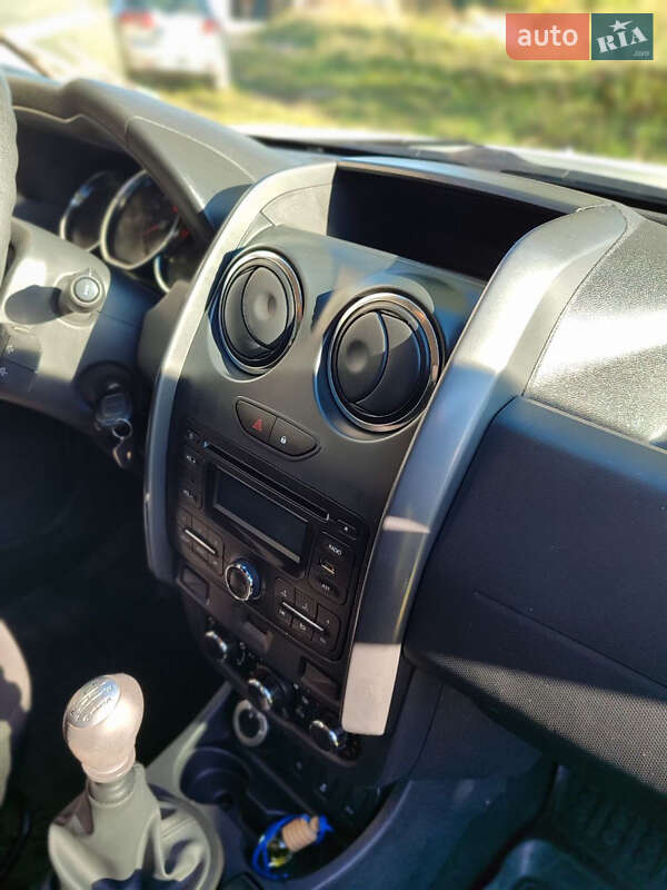 Внедорожник / Кроссовер Dacia Duster 2016 в Львове