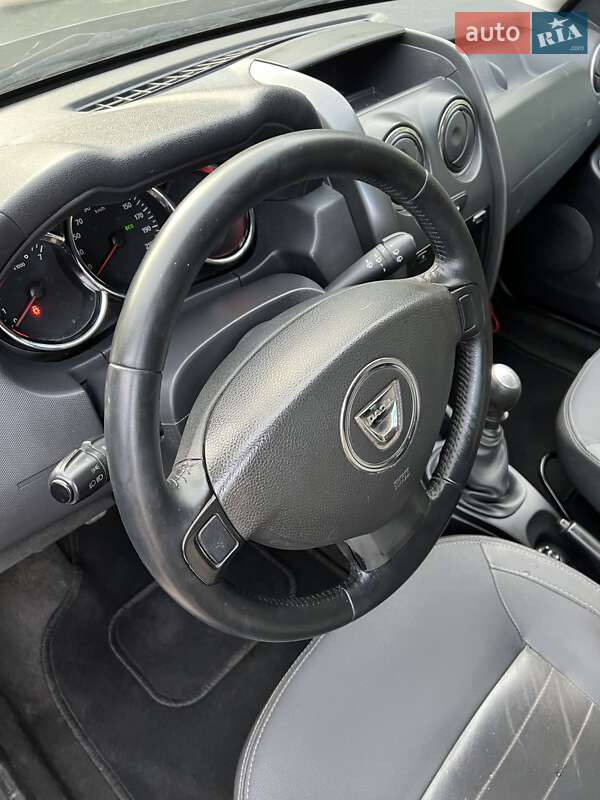 Позашляховик / Кросовер Dacia Duster 2014 в Ніжині