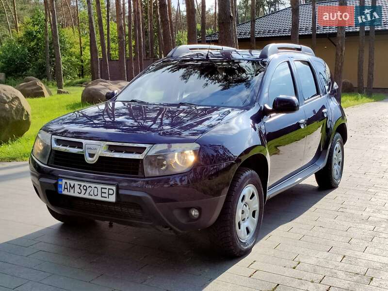 Внедорожник / Кроссовер Dacia Duster 2011 в 